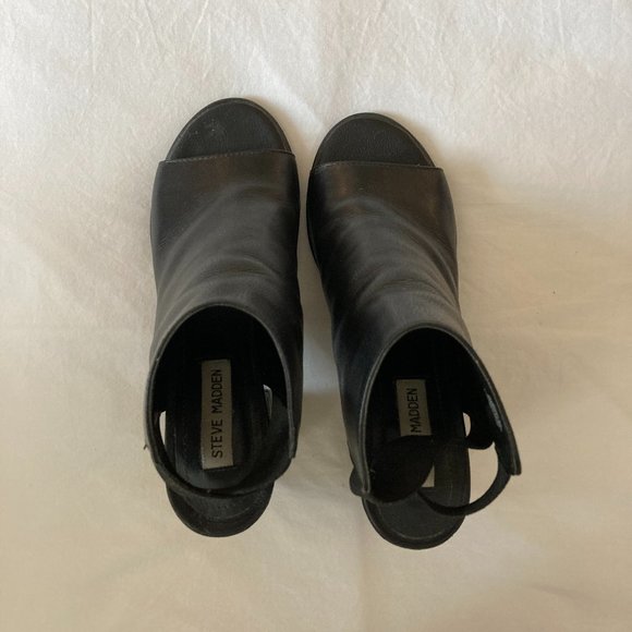 Steve Madden Peep Toe Ankle Block Heels - Picture 4 of 4